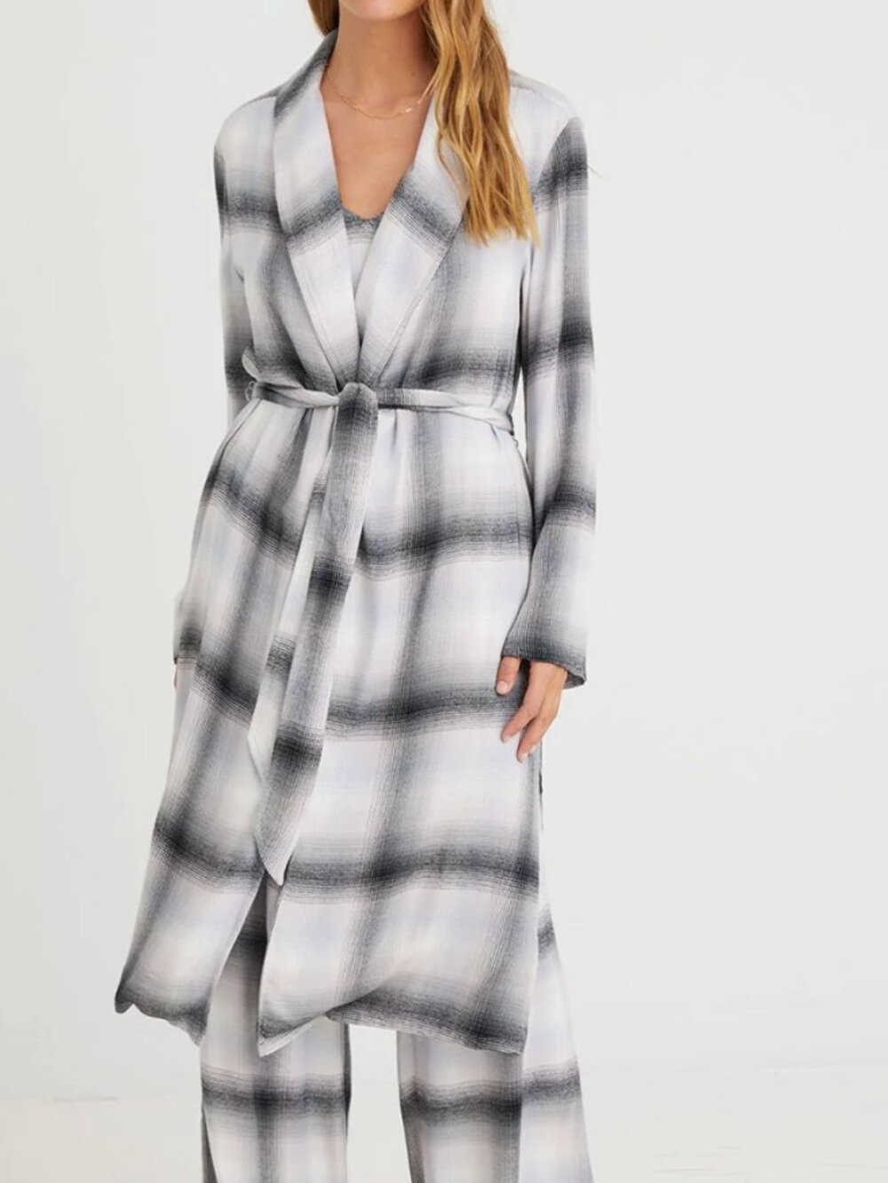 Bella Dahl - Long Sleeve Shawl Collar Robe in Lilac Ombre Plaid (NWOT)